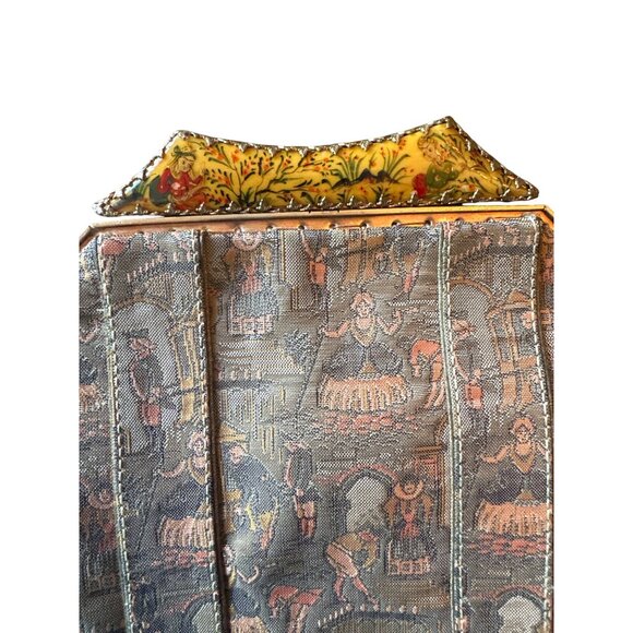 Vintage A La Reine Des Fees Paris Clutch Purse Tapestry Dance Scene Enamel Clasp - Picture 3 of 6